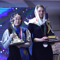 Tan Zhongyi (CHN) gewinnt die Schach-WM der Frauen 2017